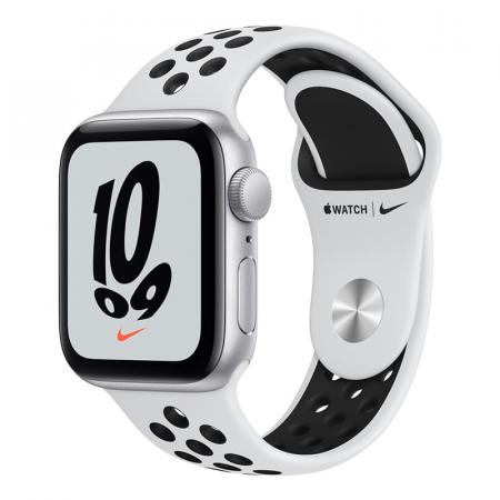Apple Watch Nike SE (2020), 40 мм корпус из алюминия серебристого цвета, спортивный ремешок Nike цвета «чистая платина/чёрный»